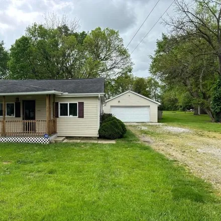 Buy this 2 bed house on 1869 Richmond Road in Columbus, OH 43223