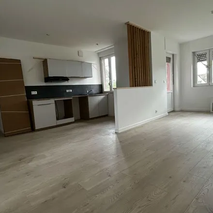 Rent this 2 bed apartment on 11 Rue du Rossignol in 67026 Strasbourg, France