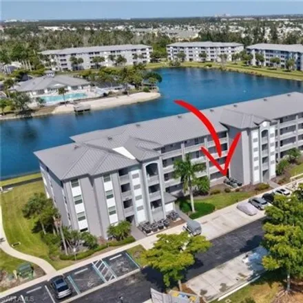 Buy this 2 bed condo on 16626 Lake Circle Dr in Lee County, FL 33908