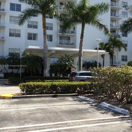 Rent this 2 bed apartment on 2801 Northeast 183rd Street in Aventura, Aventura