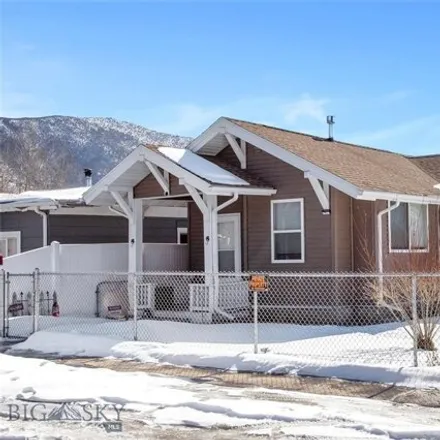 Image 2 - 3104 Phillips Street, Butte, MT 59701, USA - House for sale