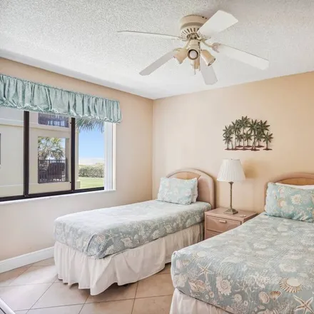 Image 1 - Treasure Island, FL - Condo for rent