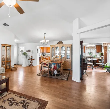 Image 2 - 8648 West Avenue D 12, Antelope Acres, Los Angeles County, CA 93536, USA - House for sale