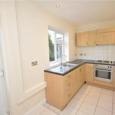 Image 5 - Cardinal Grove, Churwell, LS11 8HG, United Kingdom - Townhouse for sale