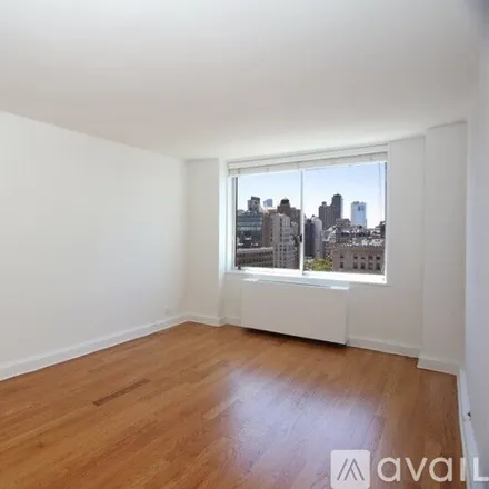 Rent this 2 bed apartment on 424 West End Ave