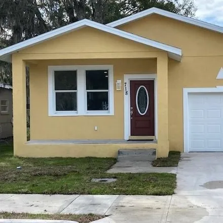 Buy this 4 bed house on 718 W 4th St in Lakeland, Florida