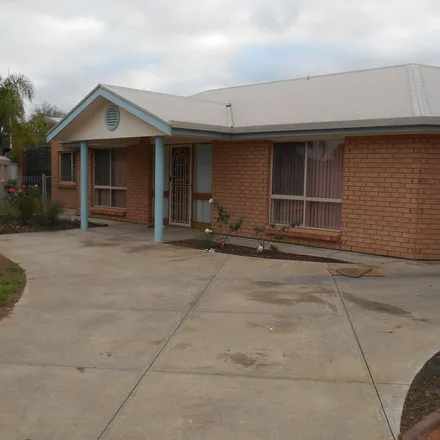 Rent this 3 bed apartment on Anabranch Place in Renmark SA 5341, Australia
