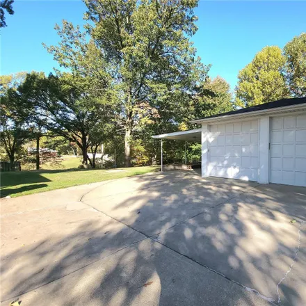 Image 3 - 1333 Lee Drive, Edwardsville, IL 62025, USA - House for sale