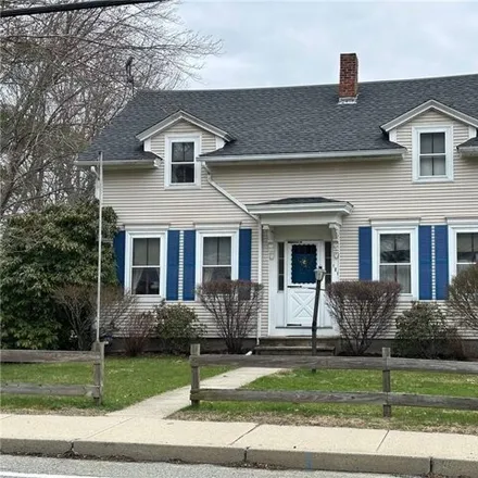 Buy this 4 bed house on 121 Farnum Pike in Smithfield, RI 02917
