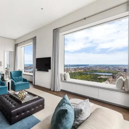 Rent this 3 bed condo on 432 Park Avenue in New York, NY 10022