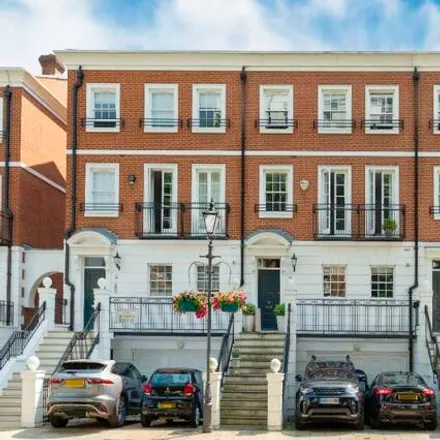 Rent this 5 bed townhouse on 7-9 St. Mary's Place in London, W8 5UE