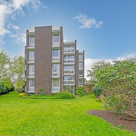 Rent this 2 bed apartment on York House in 18 Kew Gardens Road, London