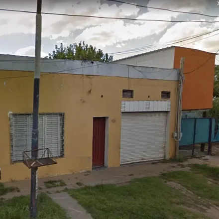 Buy this studio house on Avenida Hipólito Yrigoyen 2169 in La Lomita, B1738 GTD Moreno