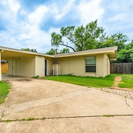 Rent this 3 bed house on 4610 S 1st St in Austin, Texas