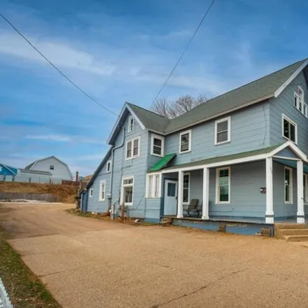 Image 2 - Father Marquette Elementary School, Fisher Street, Marquette, MI 49855, USA - House for sale