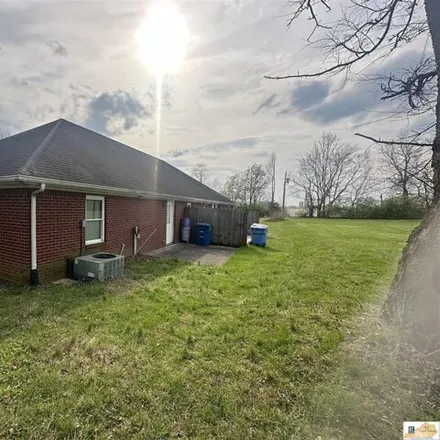 Image 3 - 1131 Old Bowling Green Road, Glasgow, KY 42141, USA - House for sale
