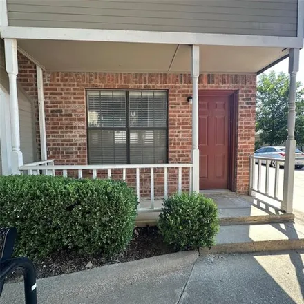 Rent this 2 bed house on 929 W Hickory St Unit A23 in Denton, Texas