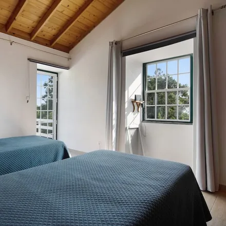 Rent this 2 bed house on Sítio da Cascalheira in 8125-018 Quarteira, Portugal