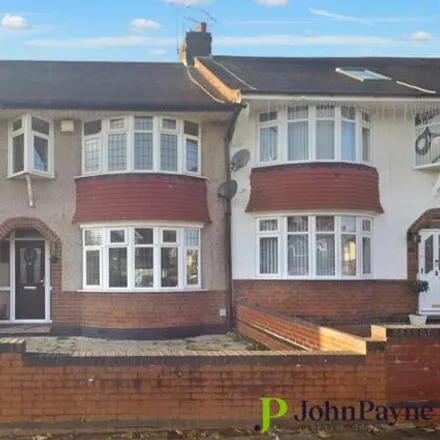 Buy this 3 bed townhouse on Cheylesmore shopping parade in 46 Quinton Road, Coventry