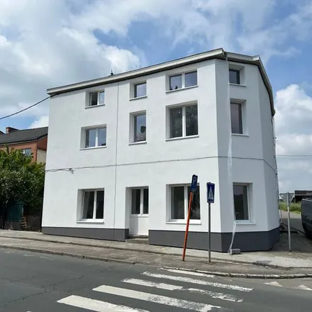Image 4 - Rue de Fontaine-L'évêque, 6044 Charleroi, Belgium - Apartment for rent