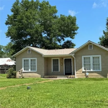 Image 2 - 2709 Cornell Street, Liberty, TX 77575, USA - House for sale