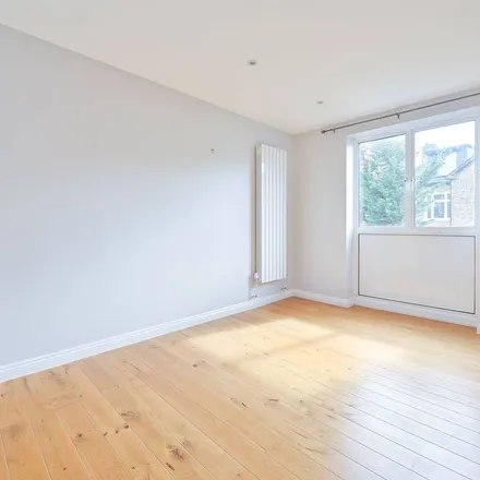 Rent this 3 bed apartment on Dulwich Grove Church in East Dulwich Grove, London
