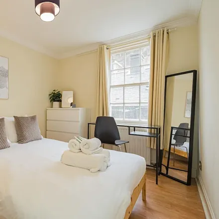 Rent this studio apartment on 7 King's Stables Lane