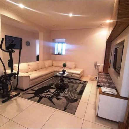 Image 5 - Stephen Dlamini Road, eThekwini Ward 27, Durban, 4001, South Africa - Apartment for rent