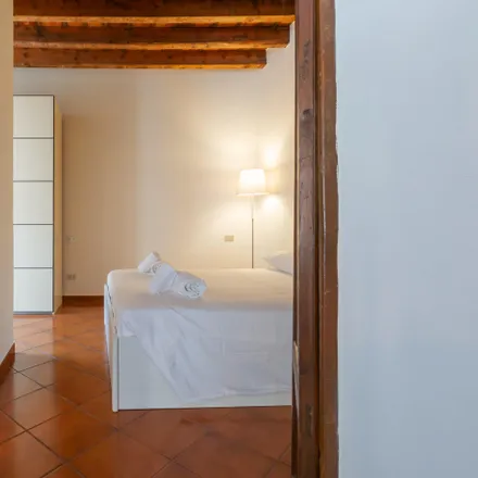Image 5 - Splendid 1-bedroom apartment near Naviglio Grande  Milan 20143 - Apartment for rent