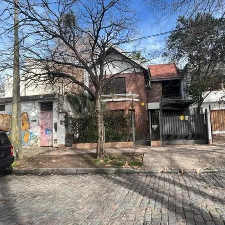 Buy this studio house on Avenida Espora 922 in Adrogué, Argentina