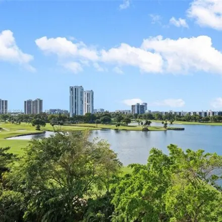 Buy this 3 bed condo on 20000 E Country Club Dr Apt 706 in Aventura, Florida