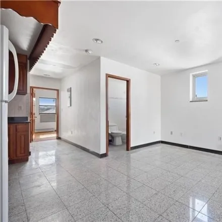 Image 2 - 1561 West 5th Street, New York, NY 11204, USA - Condo for sale