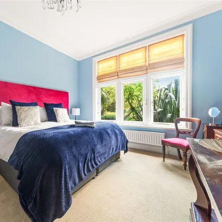 Image 8 - 10 Devonshire Place, Harrogate, HG1 4AA, United Kingdom - Apartment for rent
