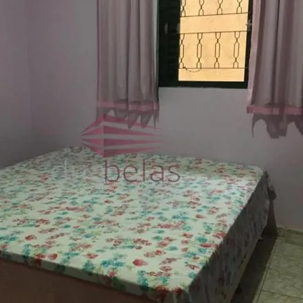 Buy this 3 bed apartment on Rua Sônia Aparecida Caprini da Silva in Parque Residencial União, São José dos Campos - SP
