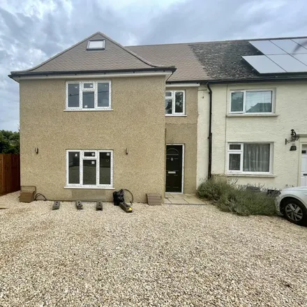 Rent this 2 bed apartment on 14 Bear Close in Woodstock, OX20 1JS