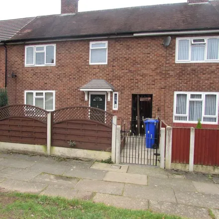 Rent this 3 bed townhouse on Hollyhedge Road in Wythenshawe, M23 1FQ