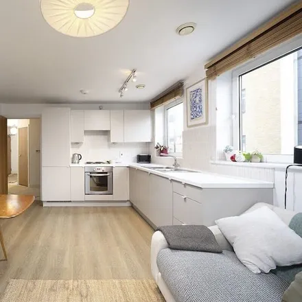 Rent this 1 bed apartment on London in SE11 4RU, United Kingdom