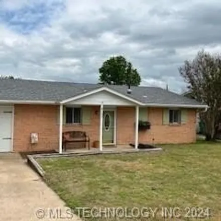 Buy this 3 bed house on 6273 South 35th West Avenue in Sapulpa, OK 74132