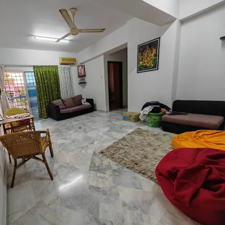 Rent this 3 bed apartment on Selama 1 Road in Batu, 51100 Kuala Lumpur