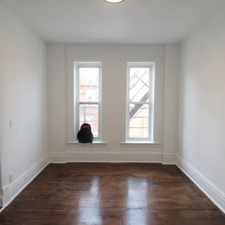 Rent this 1 bed apartment on 1362 North Bosworth Avenue in Chicago, IL 60622