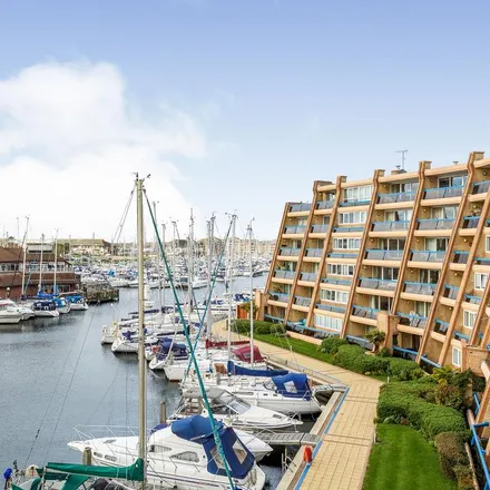 Rent this 2 bed apartment on unnamed road in Portsmouth, PO6 4TG