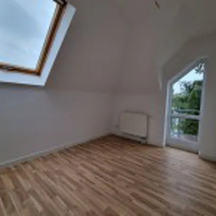 Rent this 2 bed apartment on Kolkwitzer Straße 32 in 03099 Papitz, Germany