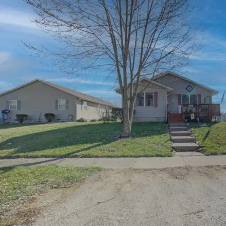 Buy this 3 bed house on 777 West Main Street in Watseka, IL 60970
