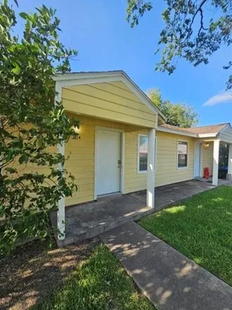 Rent this 1 bed house on 215 East D Street in Bay Shore Park, La Porte