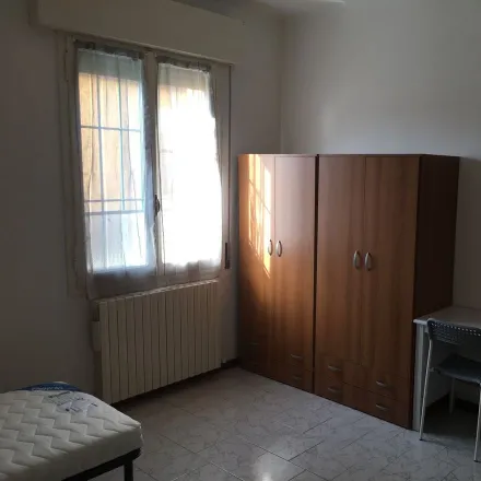 Image 3 - Via de' Carracci, 40122 Bologna BO, Italy - Room for rent