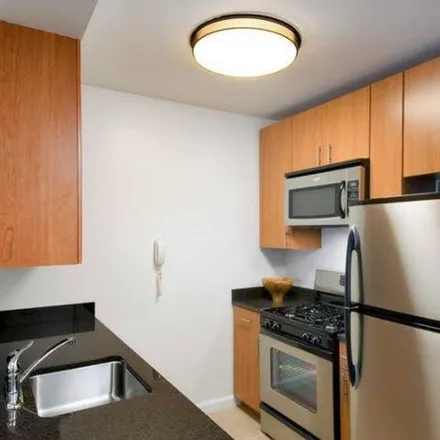 Image 7 - Avalon Clinton South Tower, West 52nd Street, New York, NY 10019, USA - Apartment for rent