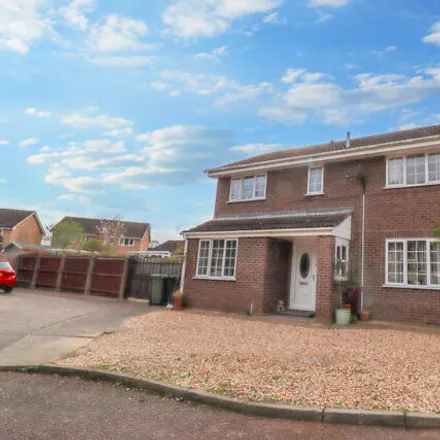 Buy this 4 bed house on Cranmer Avenue in King's Lynn and West Norfolk, PE30 3QW