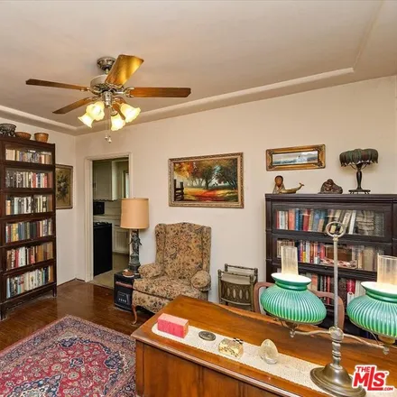 Image 6 - 1858 West Silver Lake Drive, Los Angeles, CA 90026, USA - Townhouse for sale