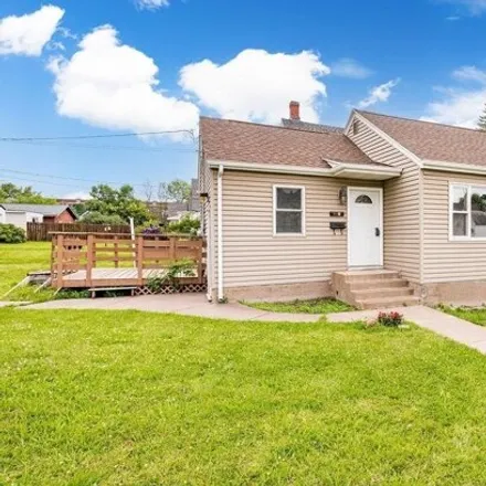 Buy this 2 bed house on 502 N 41st Ave W in Duluth, Minnesota