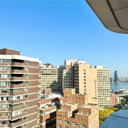 Image 9 - 334 East 23rd Street, New York, NY 10010, USA - Condo for sale